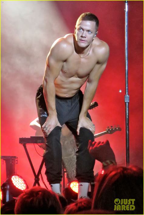 imagine dragons shirtless|Imagine Dragons Dan Reynolds Goes Shirtless,。